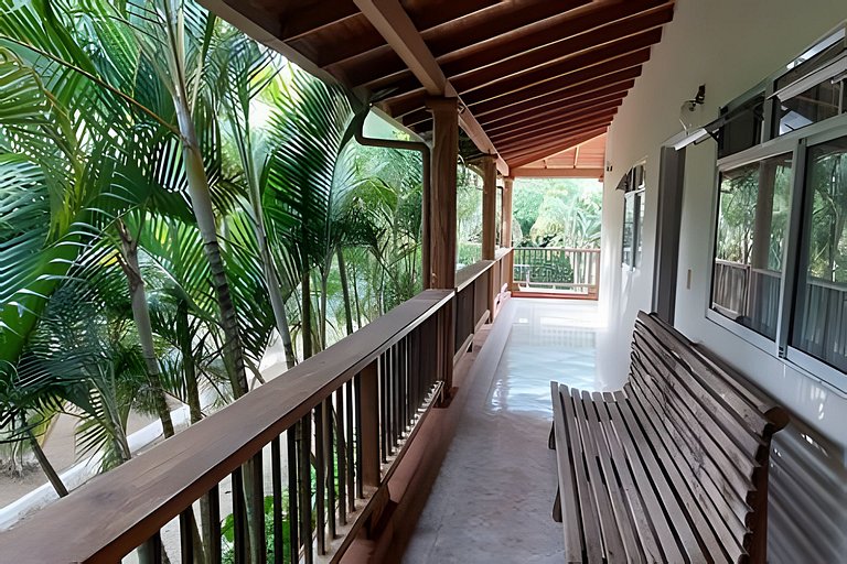 Finca con piscina y cancha en Copacabana Antioquia