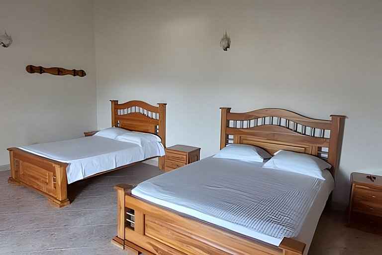 Finca con piscina y cancha en Copacabana Antioquia