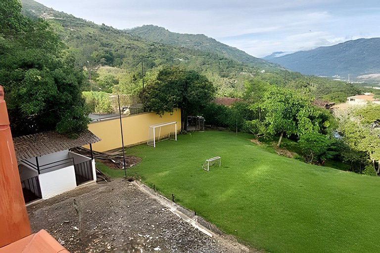 Finca con piscina y cancha en Copacabana Antioquia