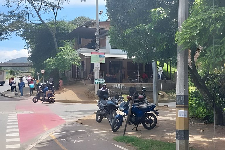 Finca con piscina y cancha en Copacabana Antioquia