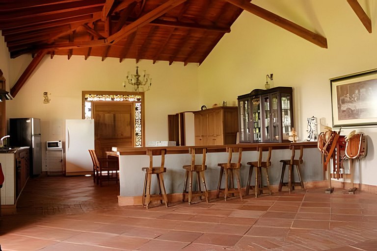 Villa con piscina cerca al parque del Café Quindio