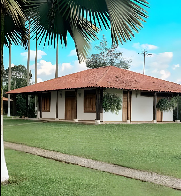 Villa con piscina cerca al parque del Café Quindio