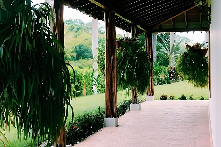 Villa con piscina cerca al parque del Café Quindio