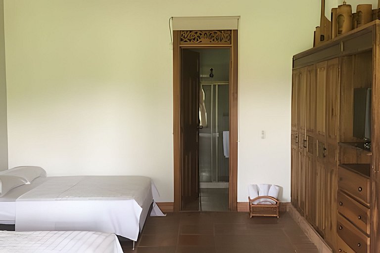 Villa con piscina cerca al parque del Café Quindio