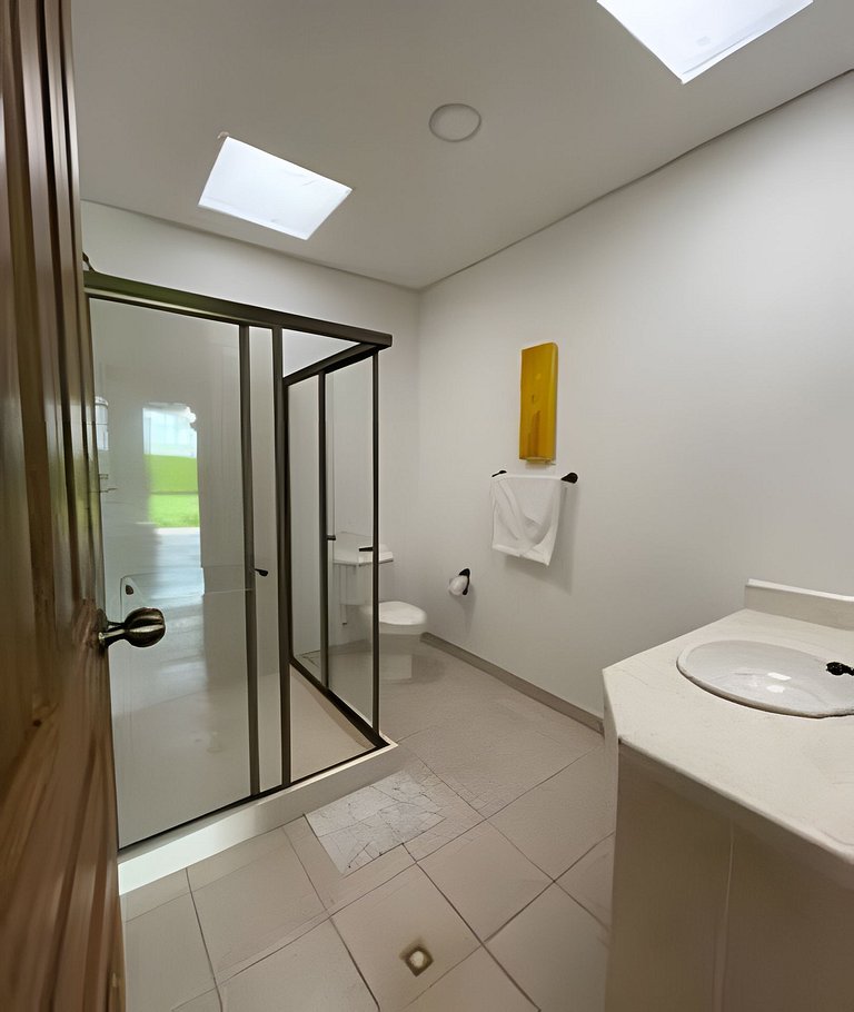 Villa con piscina cerca al parque del Café Quindio