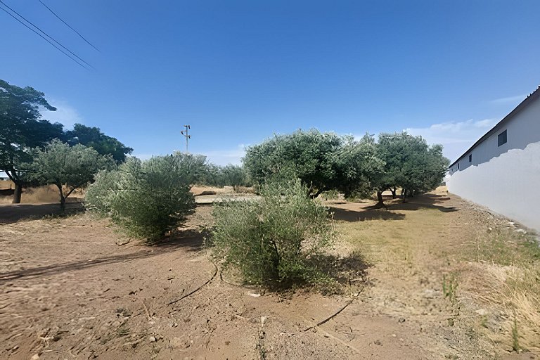 Casa campestre con piscina en Cortijo las cruces.