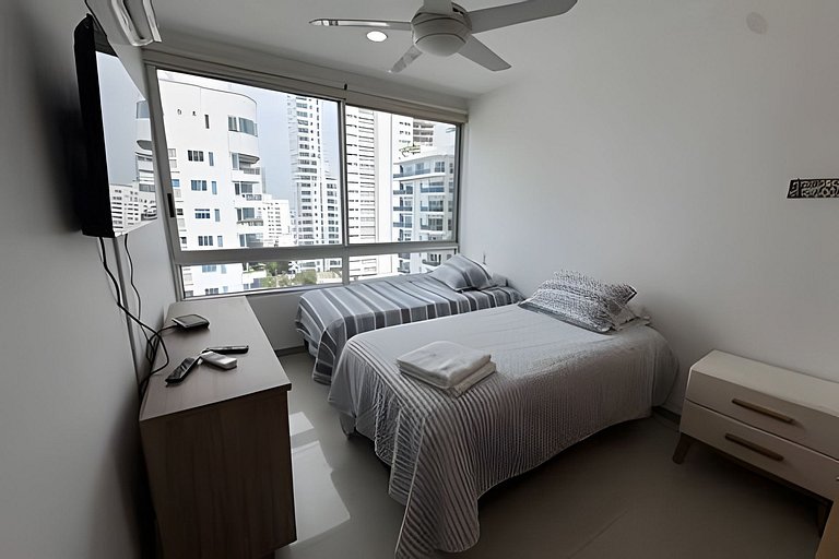 Apartamento en Cartagena frente al mar con piscina