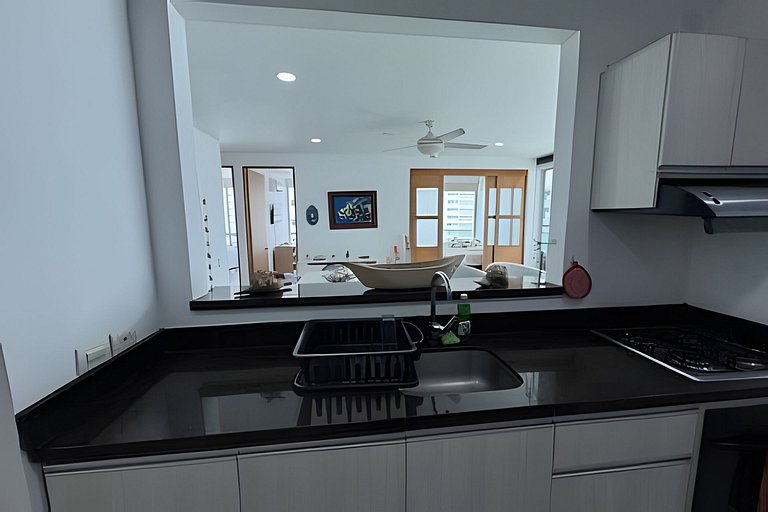 Apartamento en Cartagena frente al mar con piscina