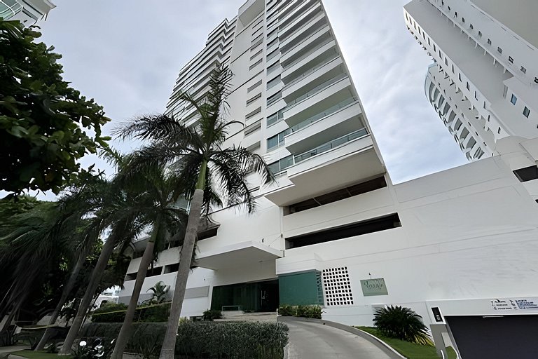 Apartamento en Cartagena frente al mar con piscina