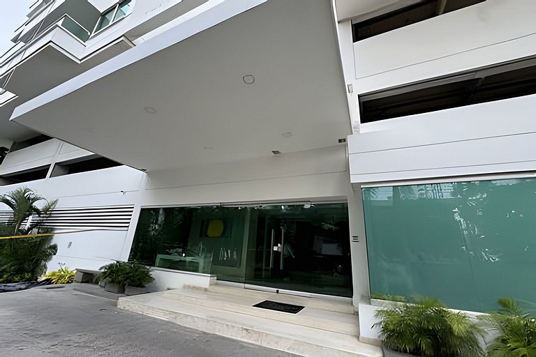 Apartamento en Cartagena frente al mar con piscina