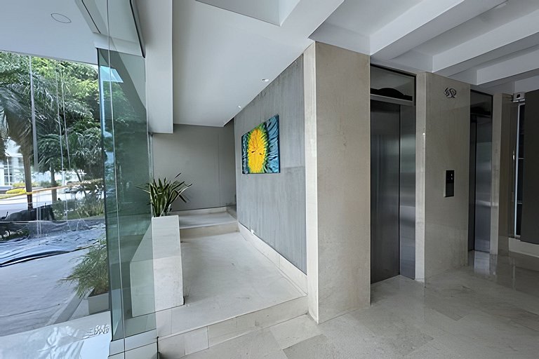 Apartamento en Cartagena frente al mar con piscina