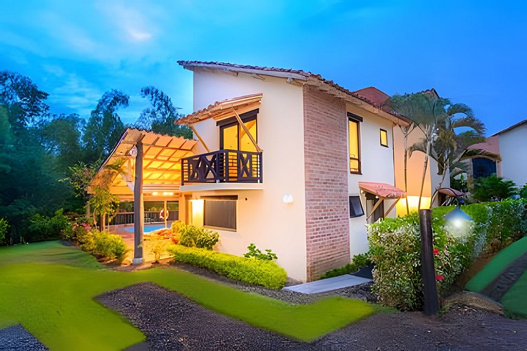 Casa con piscina privada fincas panaca, Quindío