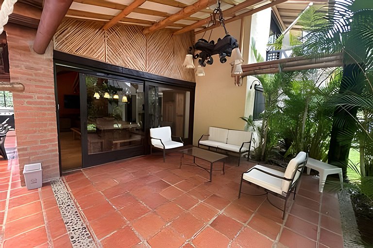 Casa con piscina privada fincas panaca, Quindío