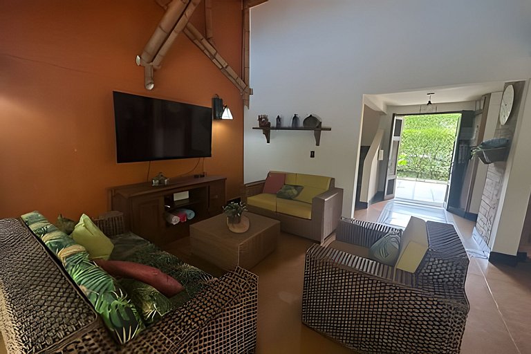 Casa con piscina privada fincas panaca, Quindío