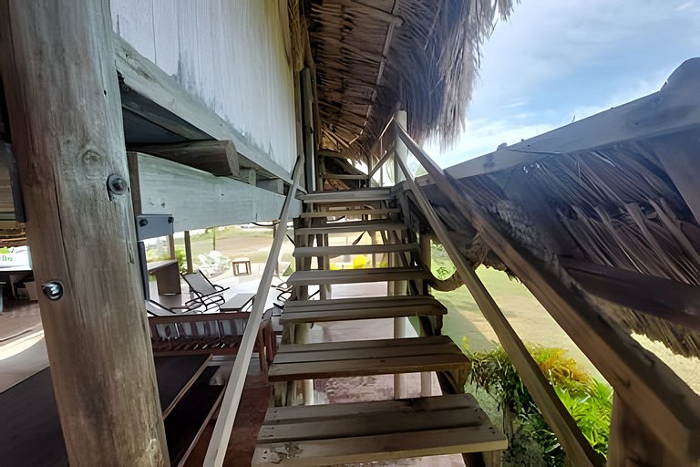 Cabaña ecológica frente al mar en isla fuerte