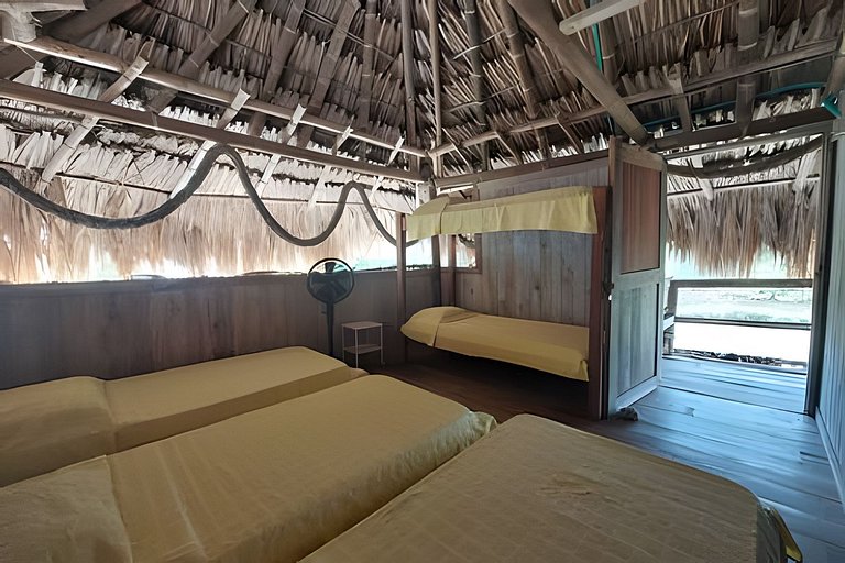 Cabaña ecológica frente al mar en isla fuerte