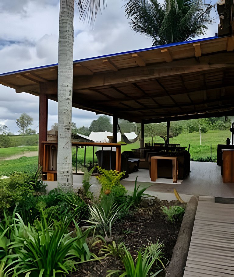 Chalet campestre cerca a Llanogrande