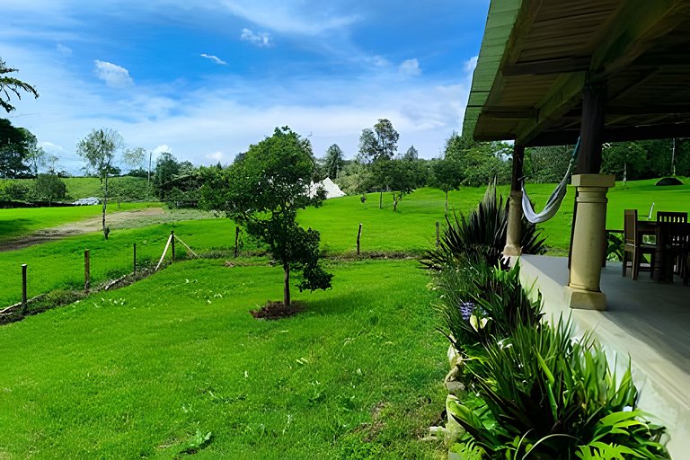 Chalet campestre cerca a Llanogrande