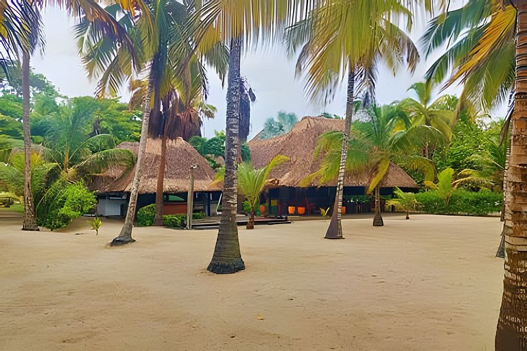 Villa independiente con playa privada en el Calao