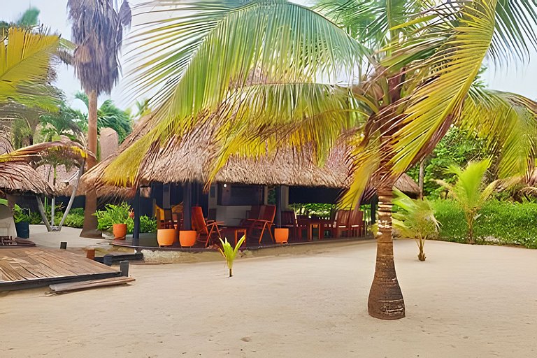 Villa independiente con playa privada en el Calao