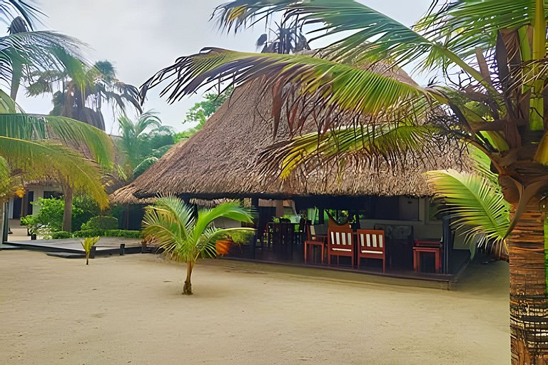 Villa independiente con playa privada en el Calao