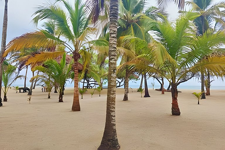 Villa independiente con playa privada en el Calao