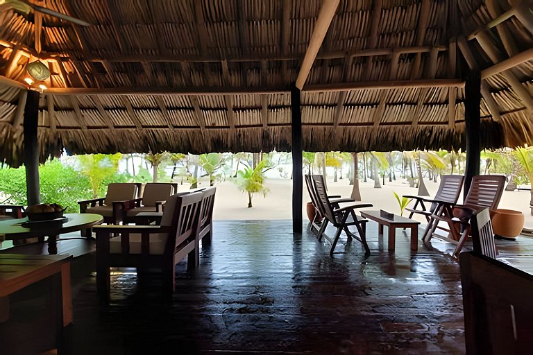 Villa independiente con playa privada en el Calao