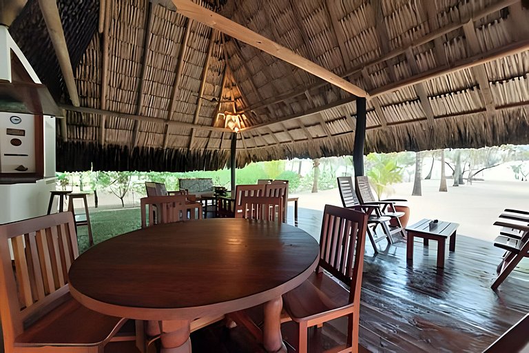 Villa independiente con playa privada en el Calao