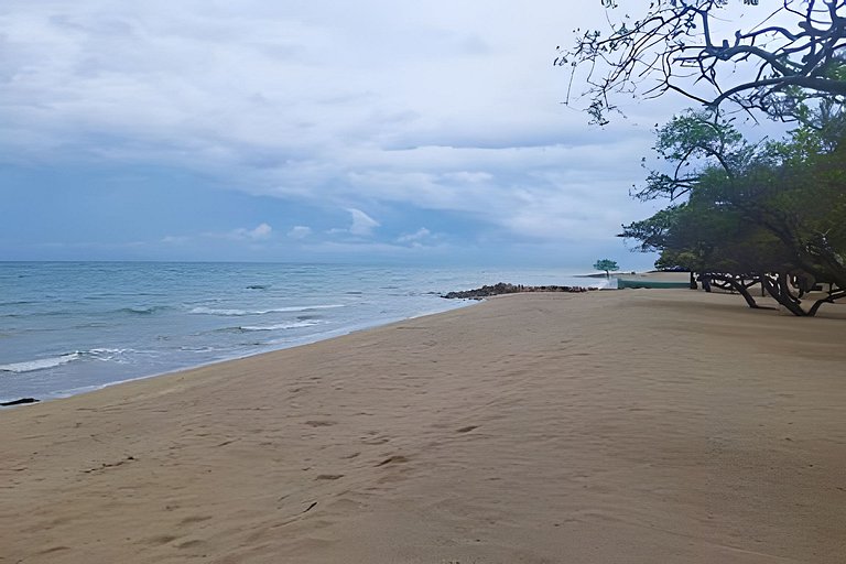 Villa independiente con playa privada en el Calao