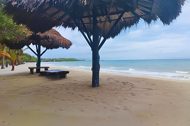 Villa independiente con playa privada en el Calao