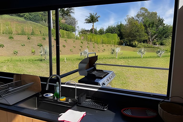 Villa frente a la represa vista a piedra del peñol