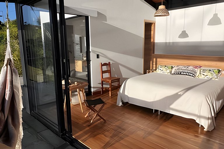 Villa frente a la represa vista a piedra del peñol