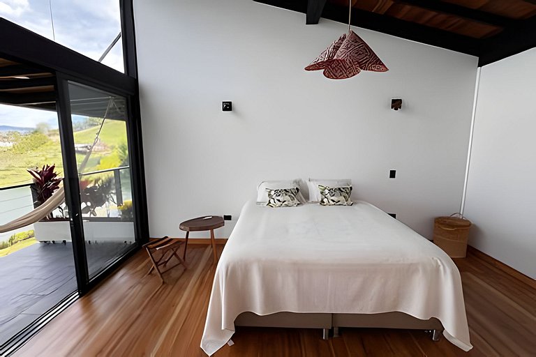 Villa frente a la represa vista a piedra del peñol