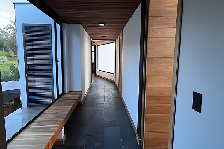 Villa frente a la represa vista a piedra del peñol