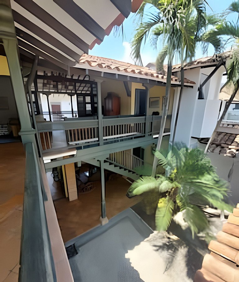 Casa en Cauca Viejo con piscina, jacuzzi y turco