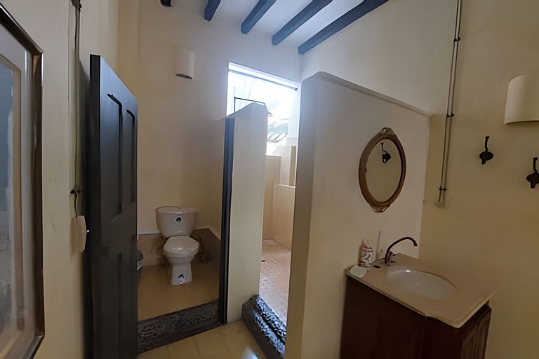 Casa en Cauca Viejo con piscina, jacuzzi y turco