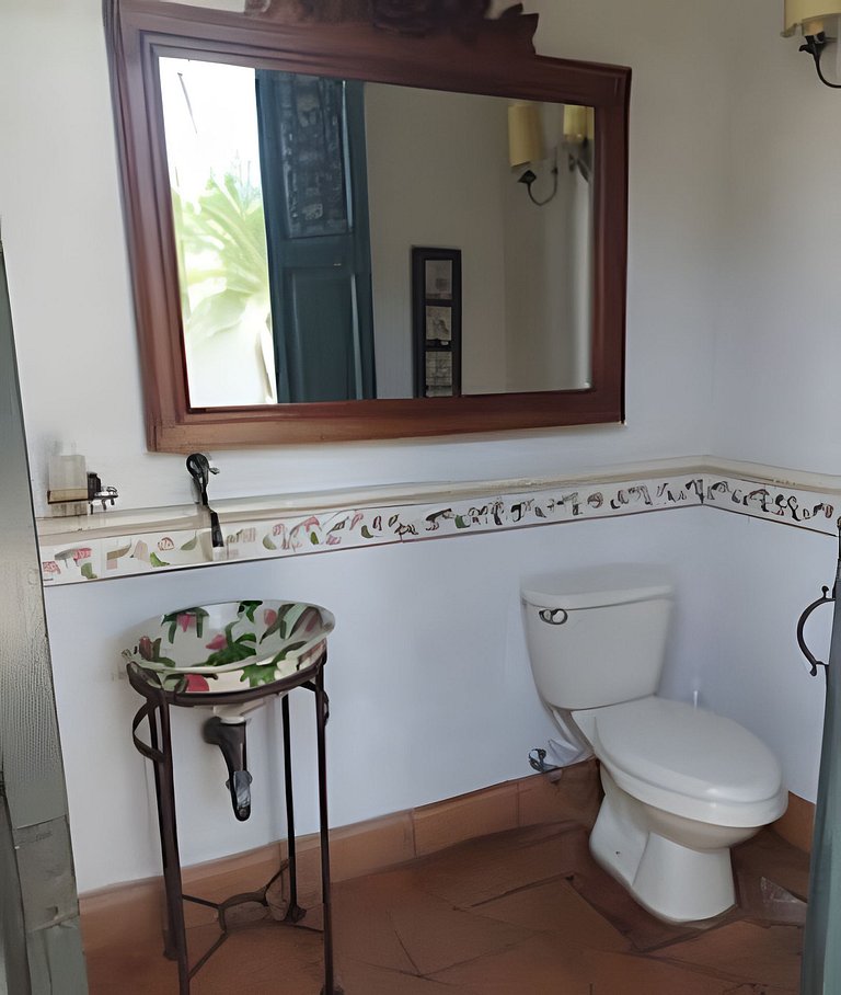 Casa en Cauca Viejo con piscina, jacuzzi y turco