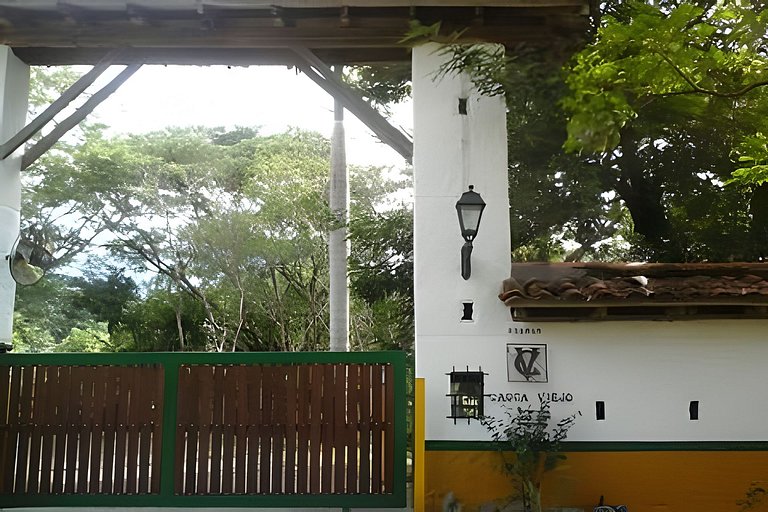 Casa en Cauca Viejo con piscina, jacuzzi y turco