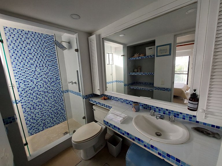 Apartamento en San Andrés frente al mar, piscina