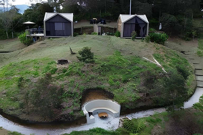Cabaña romantica con jacuzzi frente a la represa