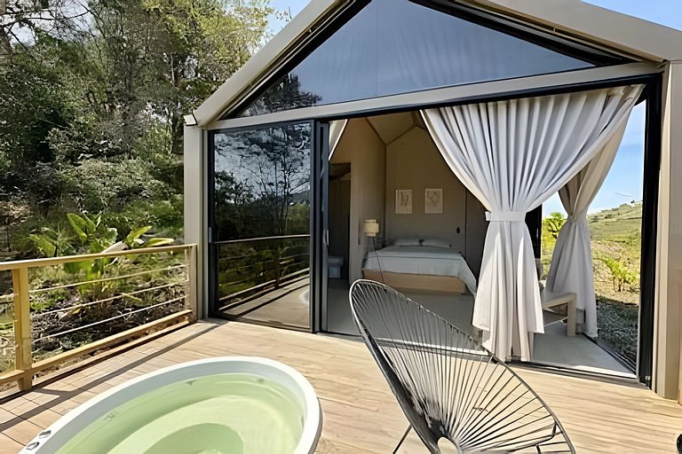 Cabaña romantica con jacuzzi frente a la represa