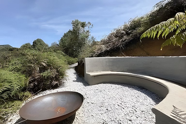 Cabaña romantica con jacuzzi frente a la represa